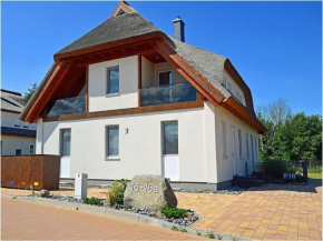 Kliffrand 16 Comfortable holiday residence, Glowe